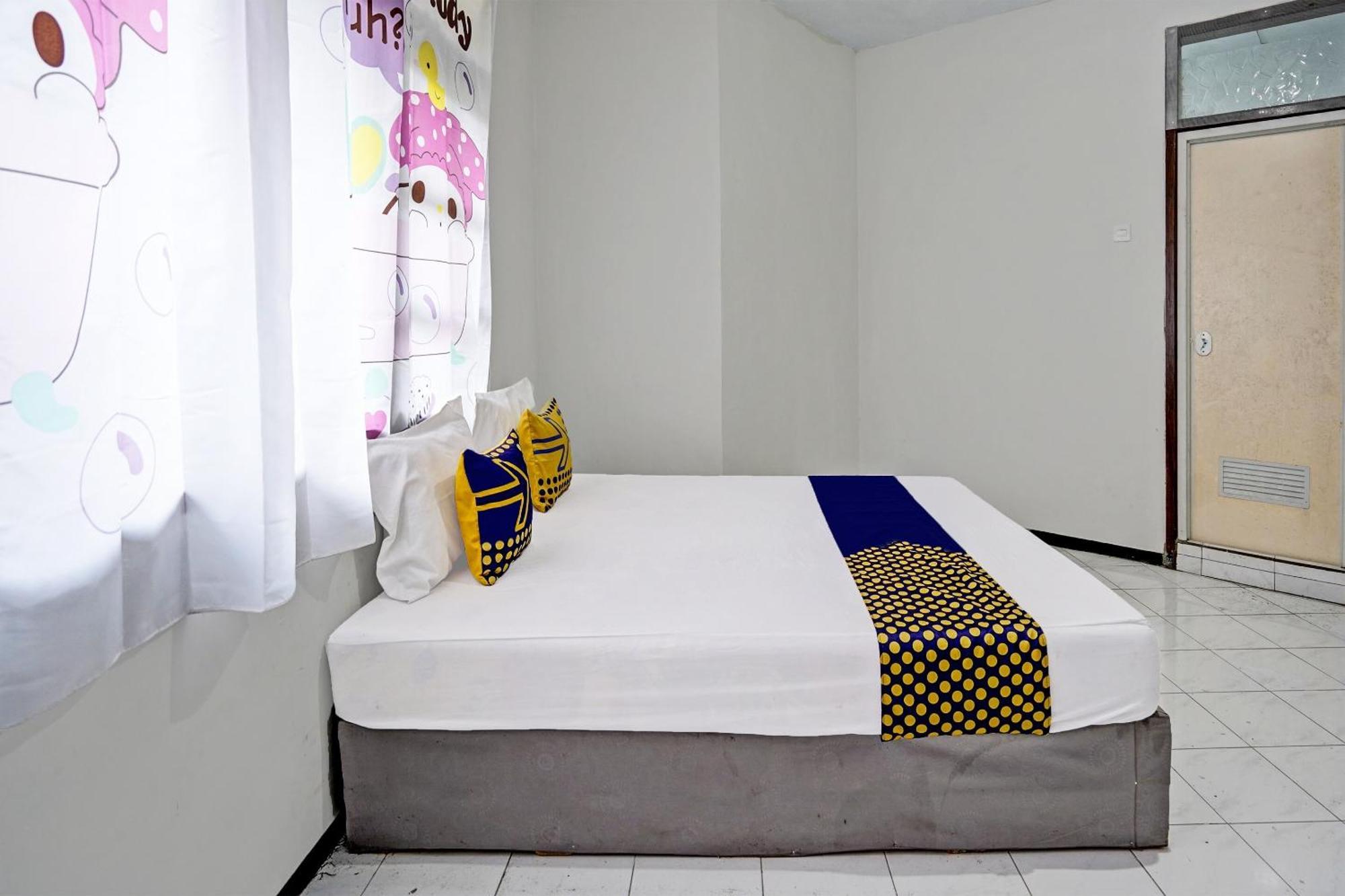 Spot On 92388 Villa Segi Delapan Prigen Экстерьер фото